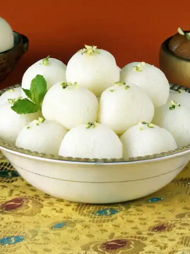 10 Famous Bengali Sweets That You Must Try Once