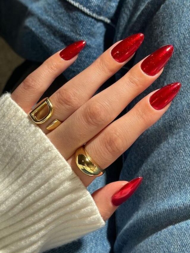 10 Fierce Festive Holiday Nail Art
