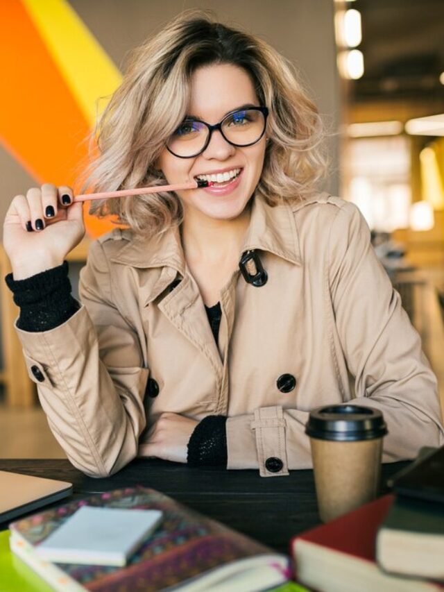 8 Zodiac Signs of Women Who are Totally Cool at Work