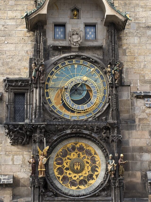 9 Oldest Wall Clocks in the World