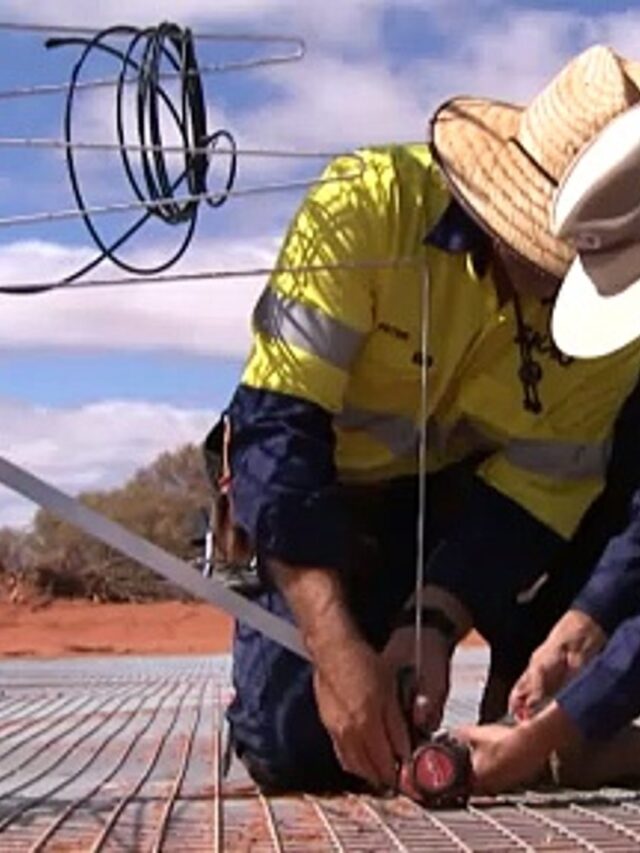 First antenna is installed on Square Kilometre Array Low telescope