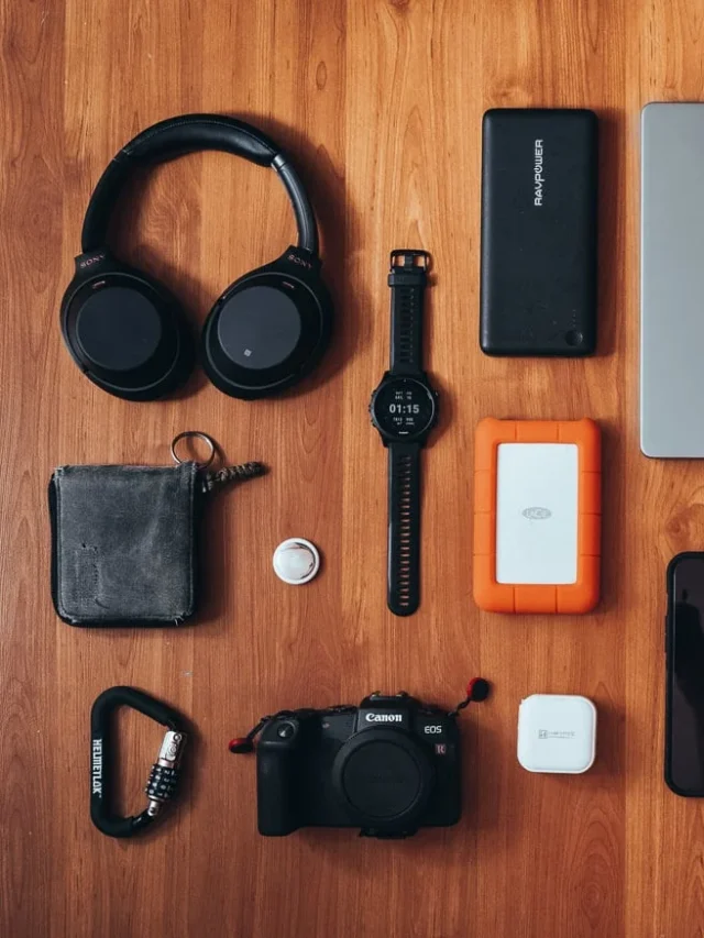 Top 8 Tech Tools Every Digital Nomad Needs