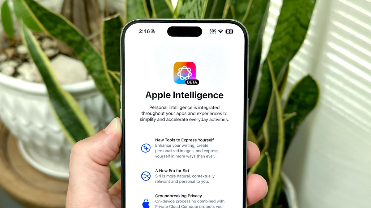 Apple Intelligence Launching This Month With iOs 18.1