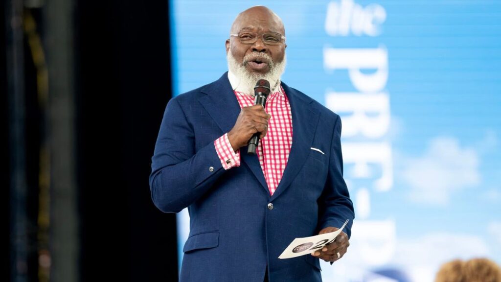 Bishop TD Jakes 'Stable' After Medical Emergency During Sermon