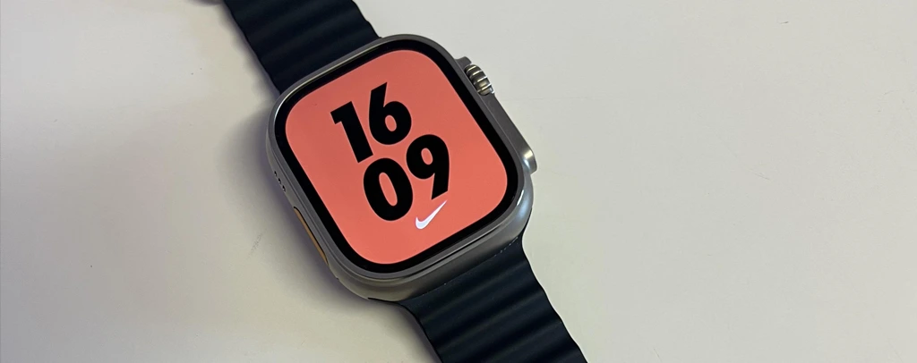 I adore Nomads illuminating Apple Watch band even though it looks ridiculous6