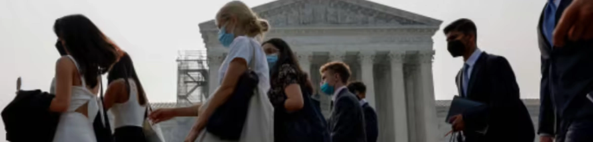 U.S. Supreme Court Backs Trump’s Immigration Raids in Southern California 4 U.S. Supreme Court