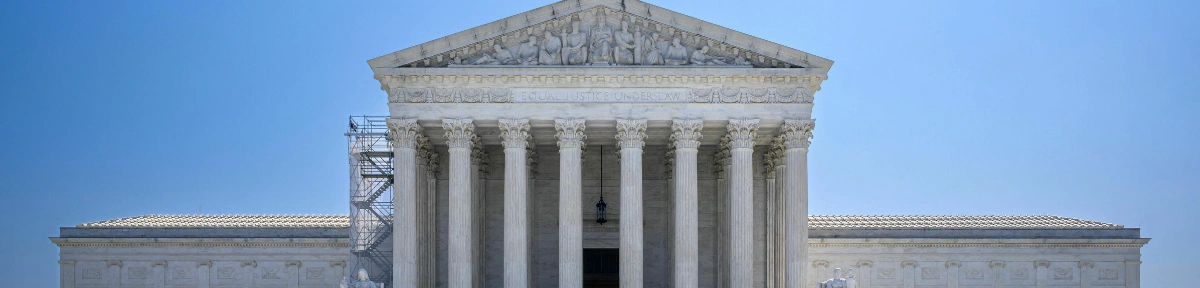 U.S. Supreme Court Backs Trump’s Immigration Raids in Southern California 2 U.S. Supreme Court