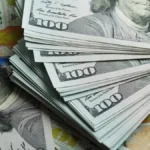U.S. Dollar Holds Gains Amid Strong Economic Data
