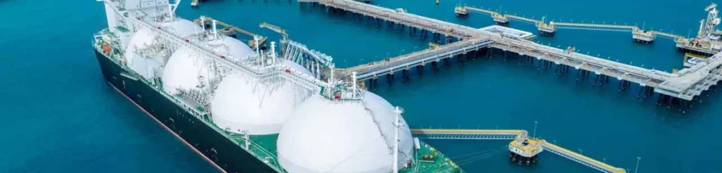 Qatar Brings LNG Tankers Into Hormuz Despite Shipping Slowdown 5 Growing Signs of Recovery
